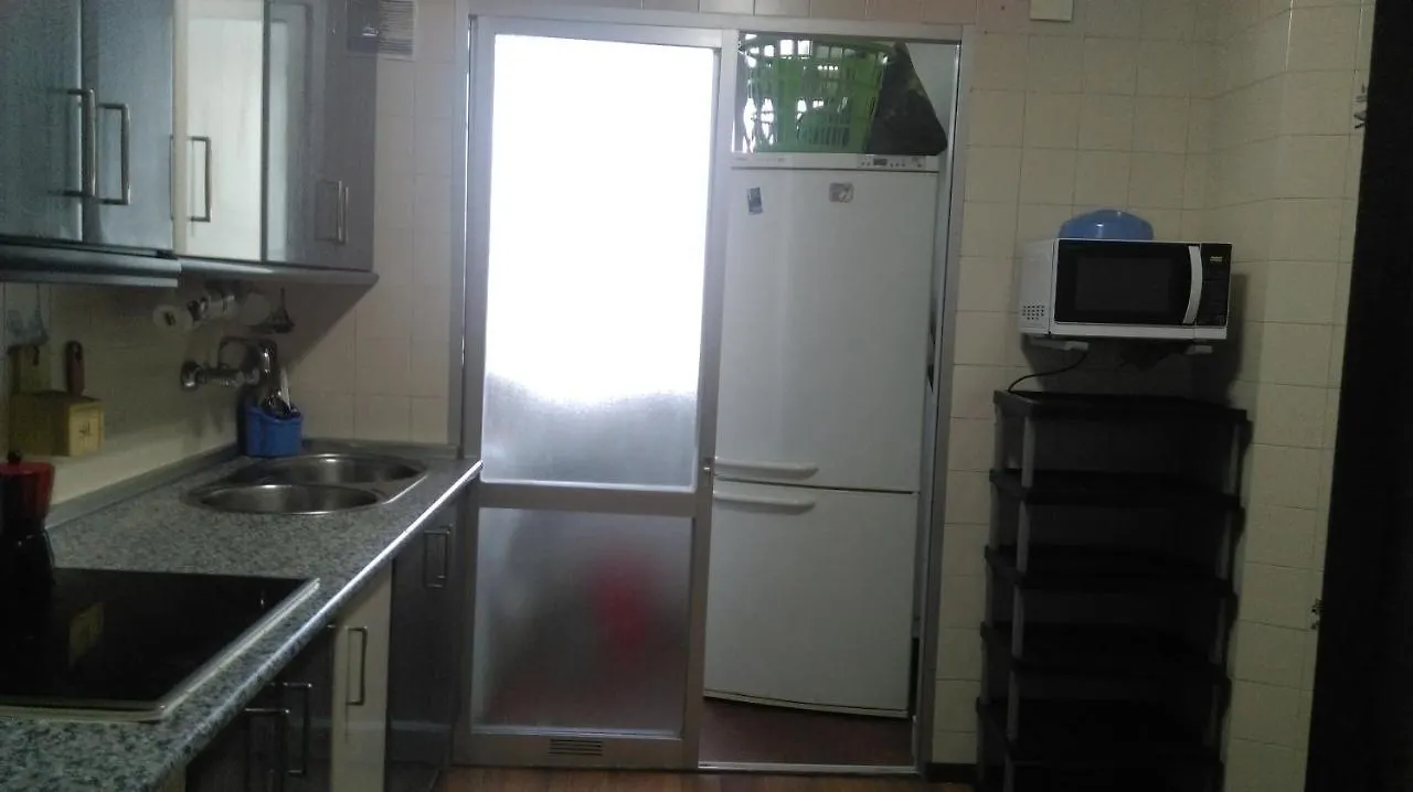 Piso muy amplio en Málaga . Apartamento España