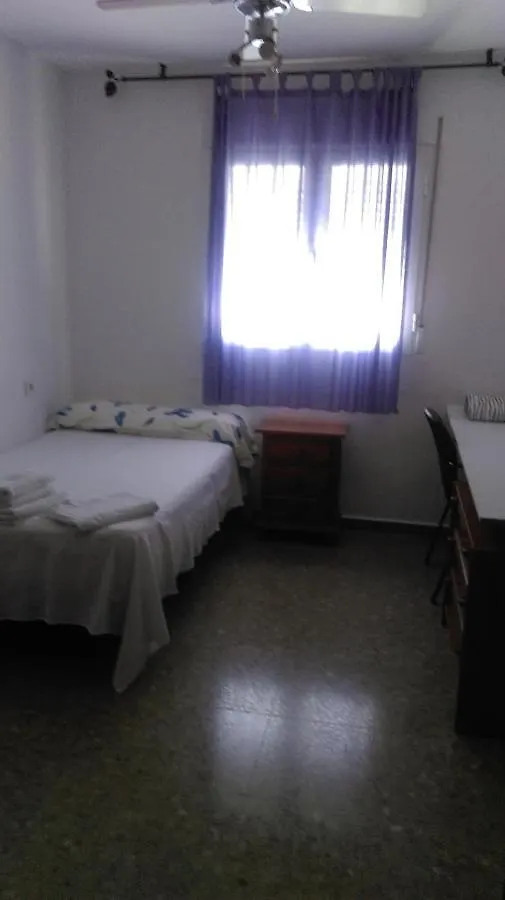 Piso muy amplio en Málaga . Apartamento España