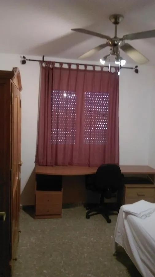 Piso muy amplio en Málaga . Apartamento