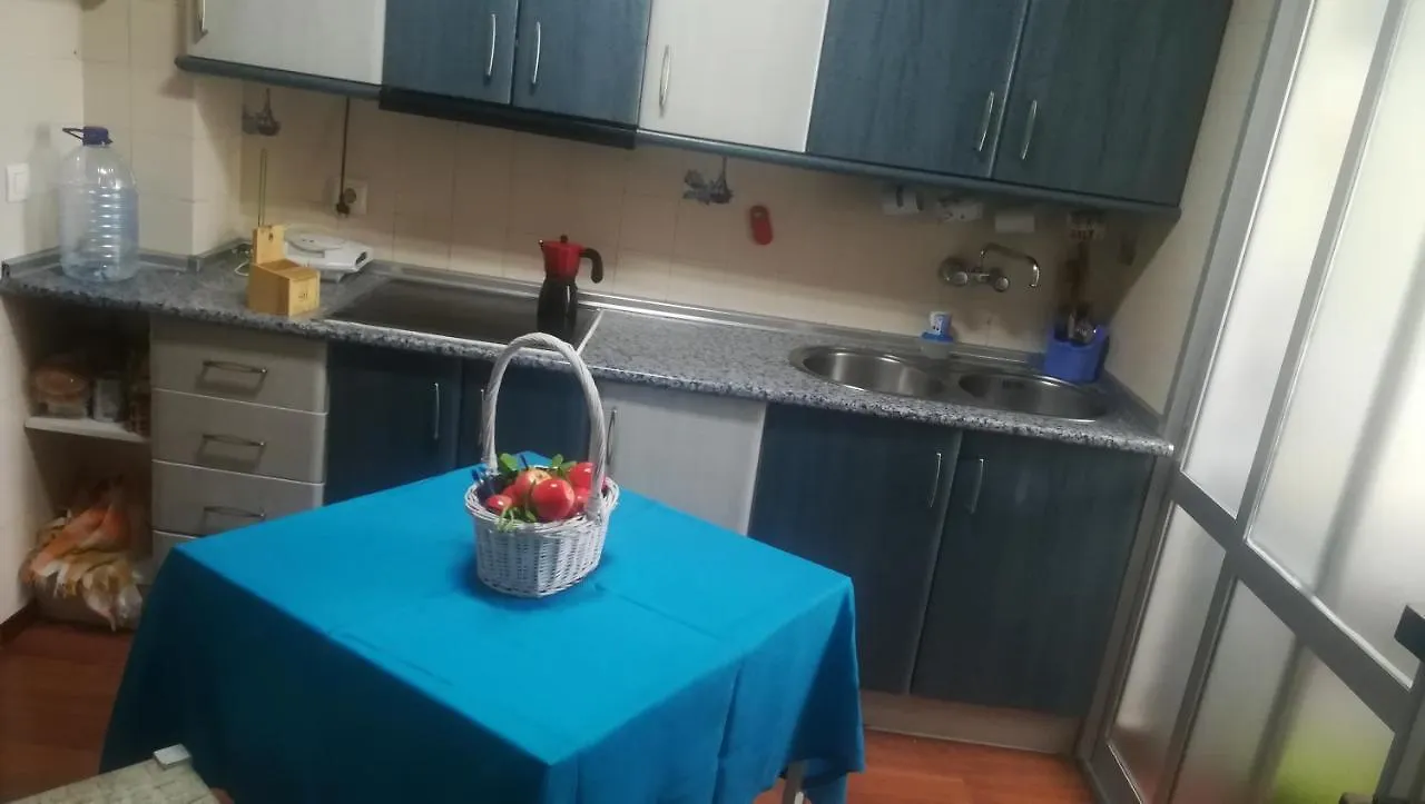 Piso muy amplio en Málaga . Apartamento 0*,