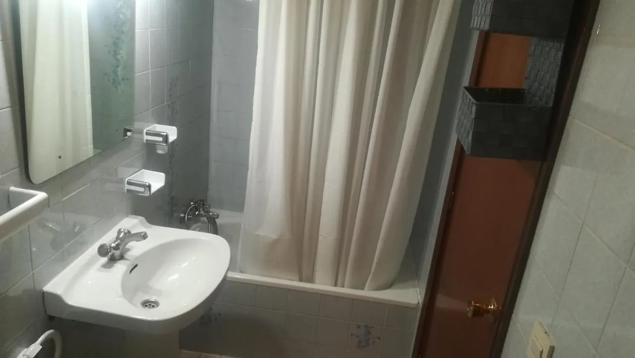 Piso muy amplio en Málaga . Apartamento
